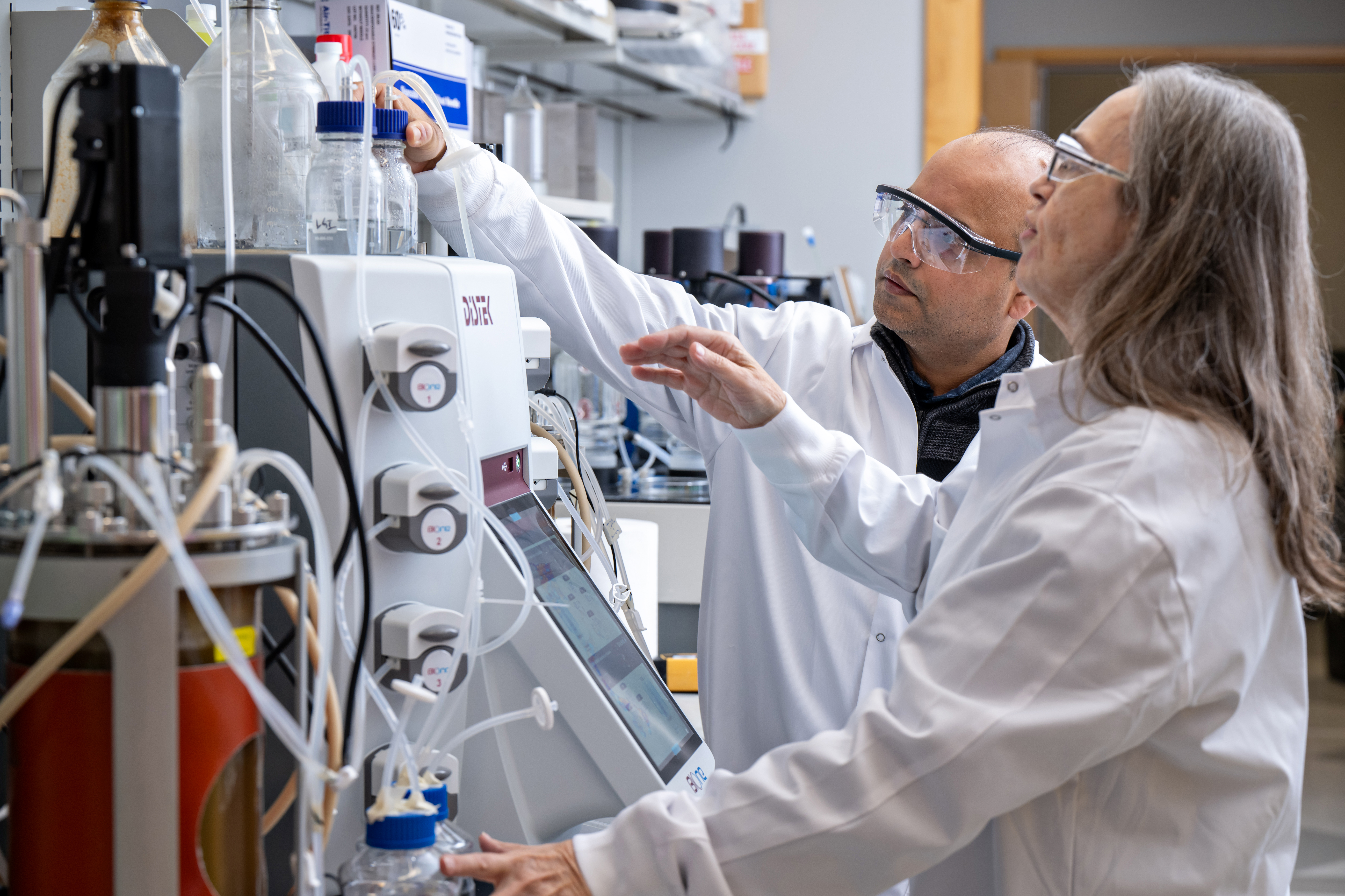 U-M researchers harness university core’s natural compounds to tackle childhood cancer